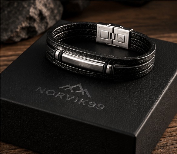 NORVIK99 leren herenarmband op de giftbox
